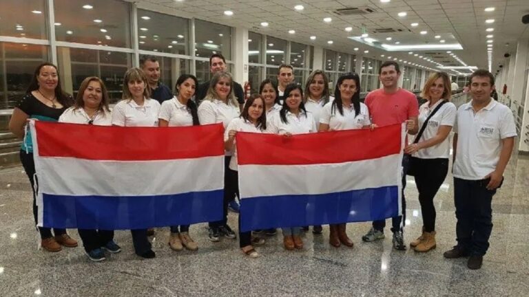Levantar vuelo. Decenas de estudiantes ya lograron su especialización con los cupos que Becal puso a su disposición. Foto: Archivo.