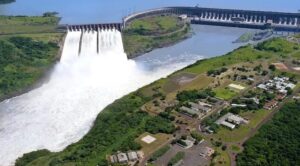 La exportación energética se canalizará a través de la represa de Itaipú. FOTO: ARCHIVO