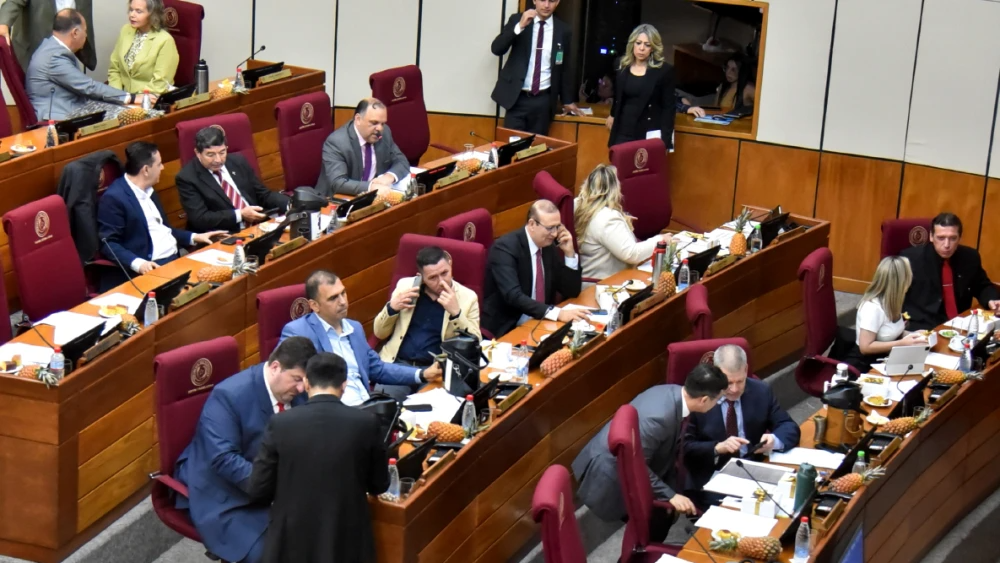 Privilegiados. Parlamentarios aprobaron millonario aumento para las jubilaciones vips.ARCHIVO