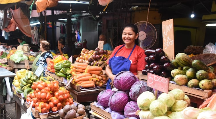 Hay más mujeres ocupando nuevos trabajos, informan. Foto: Archivo.