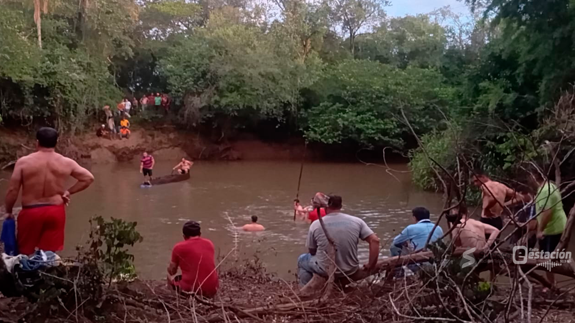 Tres personas desaparecen en el río Kapiibary tras presunto hecho de ahogamiento - Foto: Red Suceso Multimedios