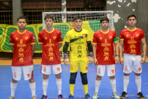 La selección caazapeña de fútbol de salón derrotó por 2-1 a su par de Coronel Martínez, en un intenso