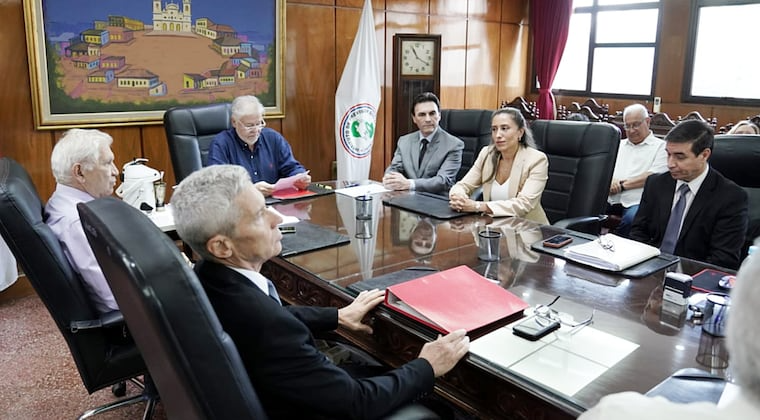 Asume nueva representante del Ministerio del Trabajo ante el Consejo de Administración del IPS. Foto: Gentileza.