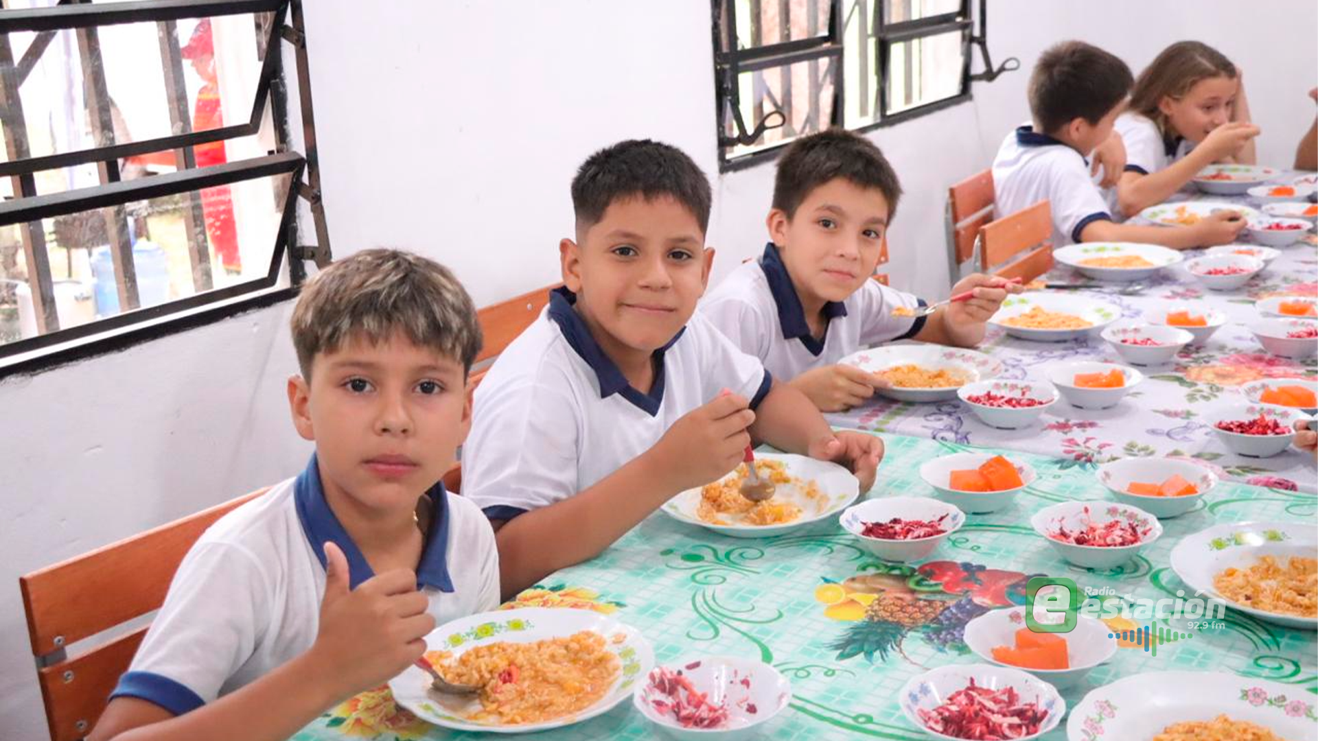 Hambre Cero beneficiará a más de 30 mil estudiantes en Caazapá - Foto: Gobernación de Caazapá Facebook