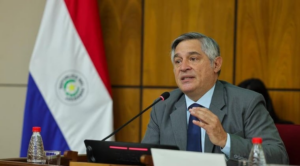 El ministro Luis Ramírez afirmó que se mantiene un diálogo con los representantes de los gremios docentes. Foto: Archivo