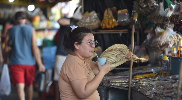 Se esperan días muy calurosos. (Photo by Daniel Duarte / AFP)