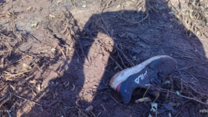 Calzado encontrado junto a los restos óseos en San Ignacio, Misiones.Foto: Gentileza.