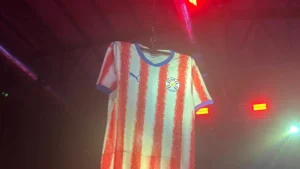 La camiseta de Paraguay para el Mundial 2026.Foto: Fabián González/D10-Última Hora