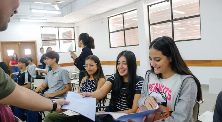 La convocatoria está dirigida a jóvenes paraguayos de entre 18 y 29 años, egresados de la educación media. Foto: Gentileza.