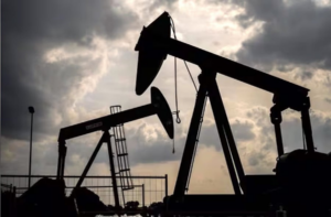 ¡Alivio mundial! El precio del petróleo se desploma tras anuncio de reapertura del estrecho de Ormuz