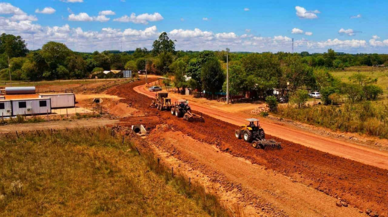 Avanzan obras viales en tramo Caazapá–General Higinio Morínigo y apuntan a mejorar la conectividad - Foto: Gentileza