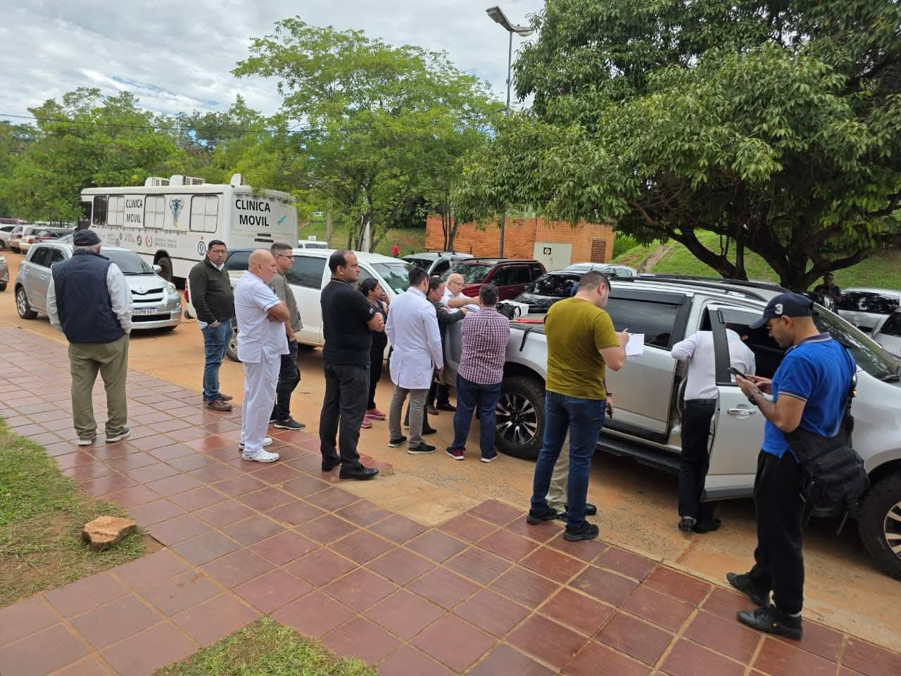 Funcionario del Incan pedía dinero para agilizar cirugías y es detenido en una entrega vigilada