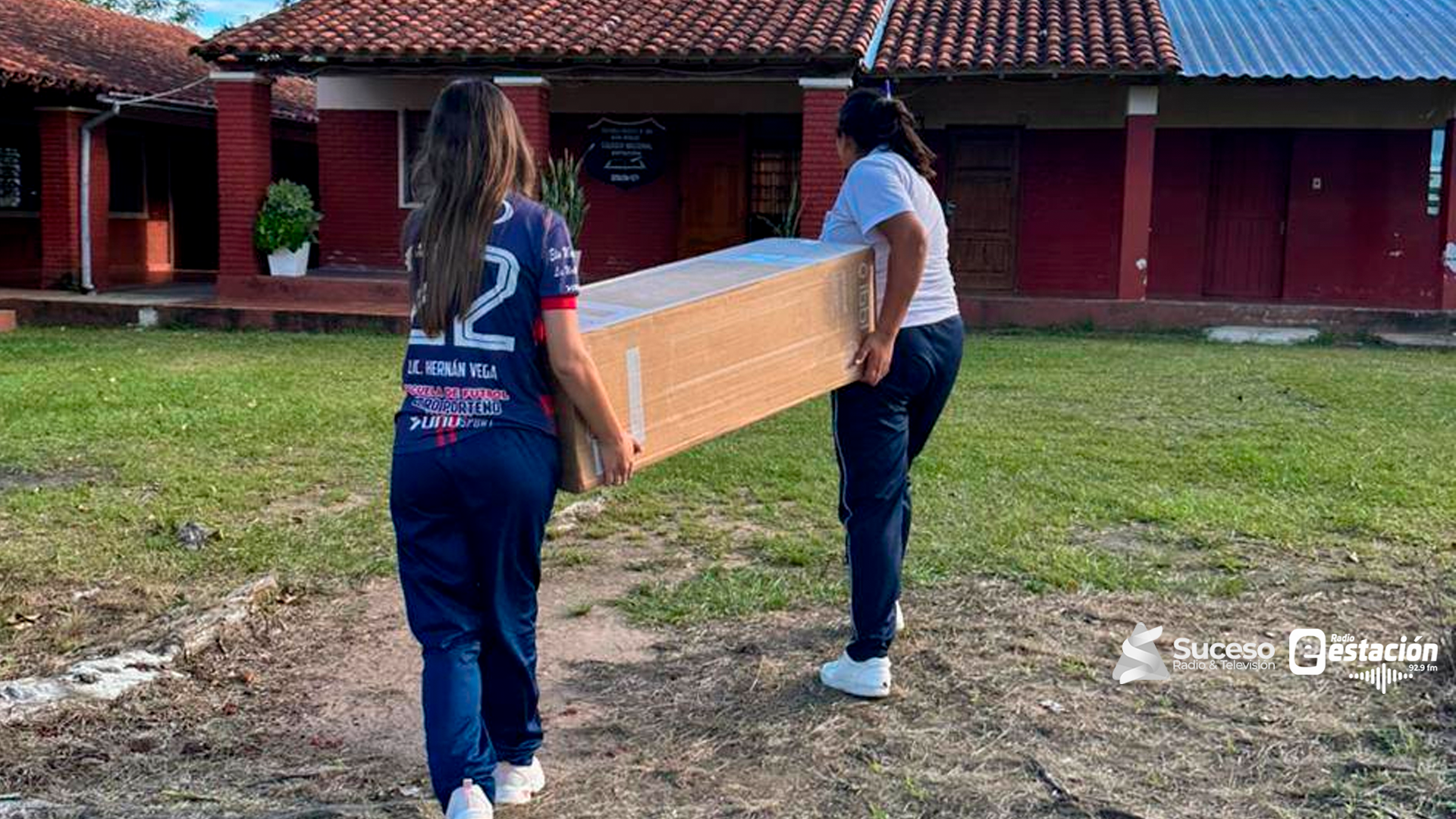 El agradecimiento se hizo acción: exalumnos ayudan a su querida escuela con donación en Yuty