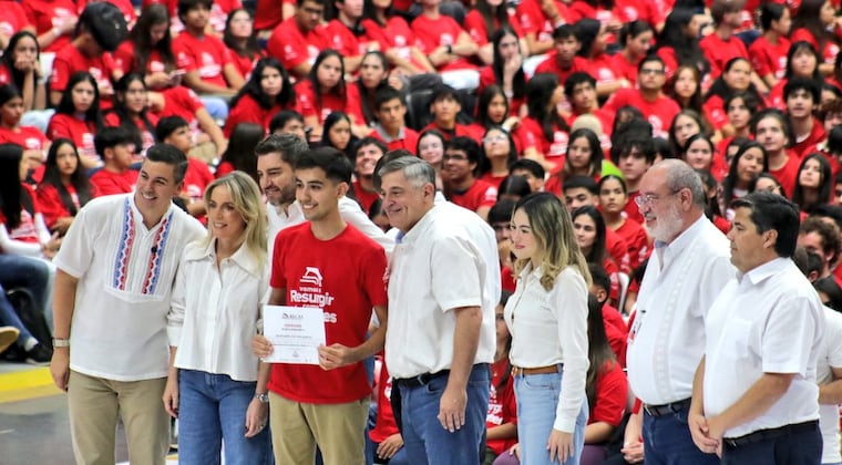 Unos 7.594 jóvenes recibirán oficialmente el certificado. Foto: Archivo.