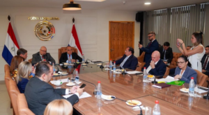 Evitar gastos innecesarios y hacer “ajuste de cinturón”: MEF elabora plan para entes públicos