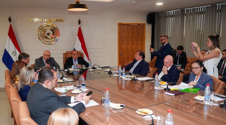 Evitar gastos innecesarios y hacer “ajuste de cinturón”: MEF elabora plan para entes públicos