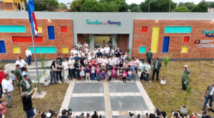 Autoridades participaron de la inauguración del nuevo CAIPI en Encarnación. Foto: Presidencia.