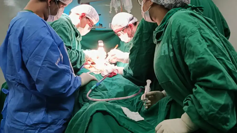 El procedimiento fue realizado este viernes a un paciente masculino de 33 años.Foto: Gentileza