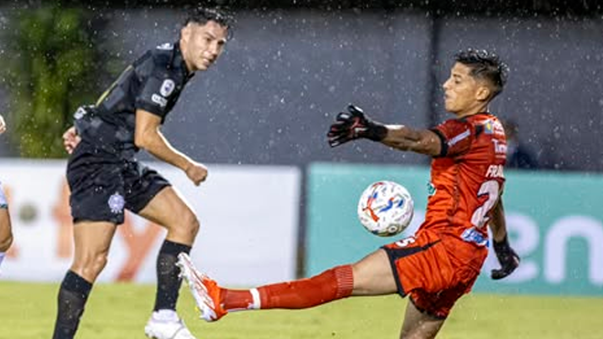 Sebastián Ferreira, autor de un doblete ante Rubio Ñu. Foto: Club Olimpia