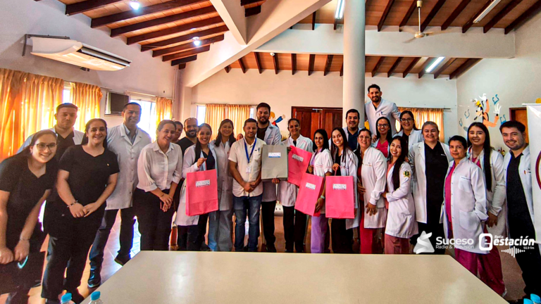 Bienvenida oficial a los médicos residentes del primer año de la especialidad de Medicina Familiar, marcando el inicio de una nueva etapa de formación en el sistema de salud pública.