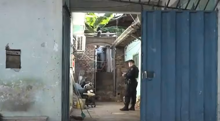 Inquilinato donde se produjo el crimen en Lambaré. Foto: Captura de pantalla.
