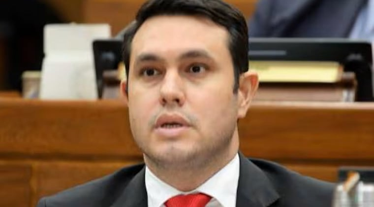 Hernán Rivas dejó de ser senador.FOTO: ARCHIVO