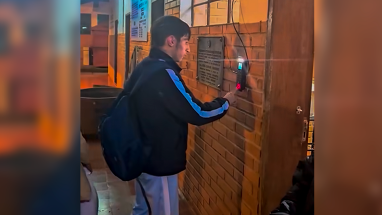 Escuelas de Caazapá implementan sistema de marcación digital de asistencia