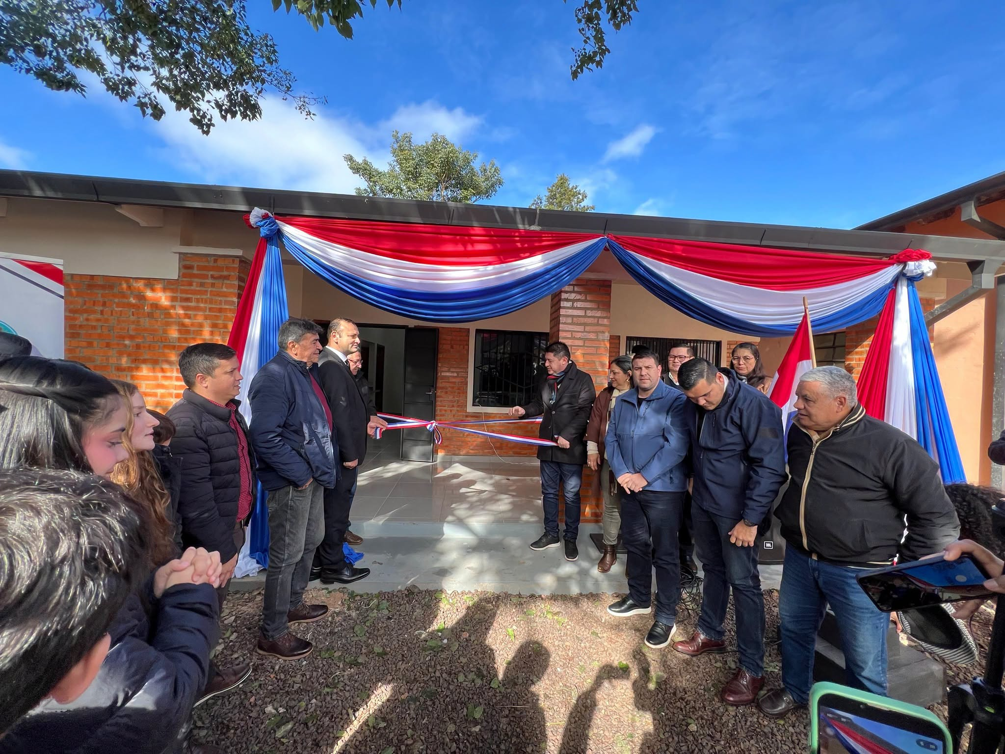 Gobernación inaugura moderna cocina-comedor en colegio de San Juan Nepomuceno