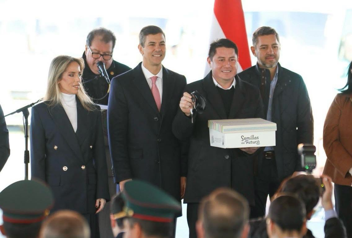 Caazapá contará con un Bibliobús “Semillas del Futuro” para fortalecer la educación y la primera infancia