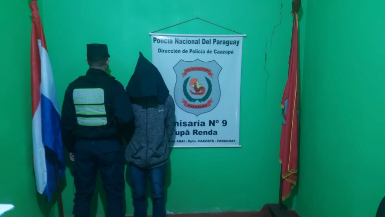 Detienen en Abaí a joven con orden de captura por violencia familiar e incautan motocicleta con datos irregulares