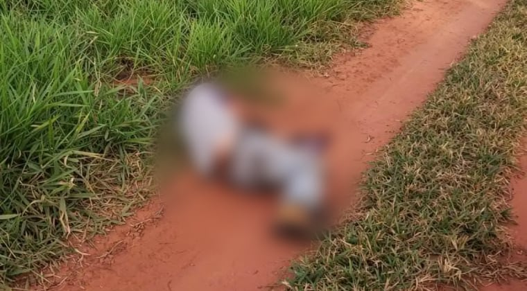 El cuerpo sin vida fue localizado en un camino vecinal. Foto: Gentileza.