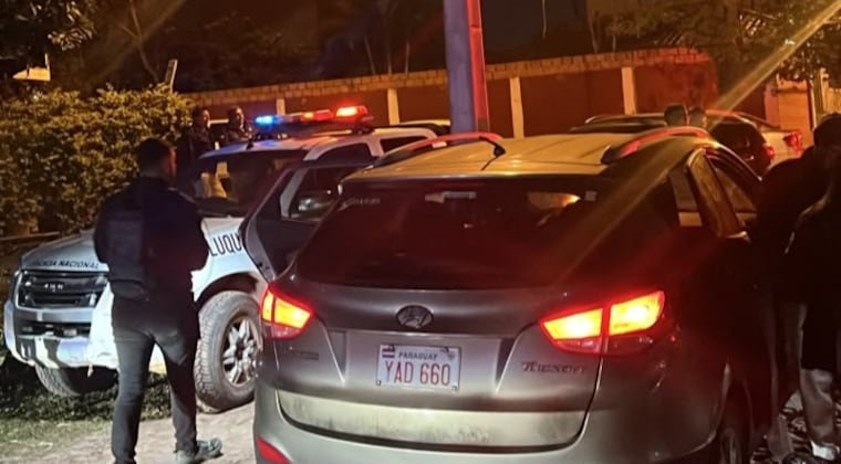 Uno de los vehículos utilizados para el atraco.