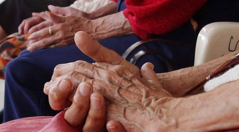 Ocho de cada diez denuncias por abandono de adultos mayores apuntan a los hijos