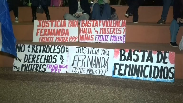 Peña promulga ley que eleva a 10 años pena máxima para menores