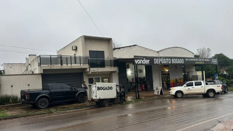 La mercadería se recibía desde la capital y desde el local allanado se distribuía a toda la ciudad.Foto: Robert Figueredo.
