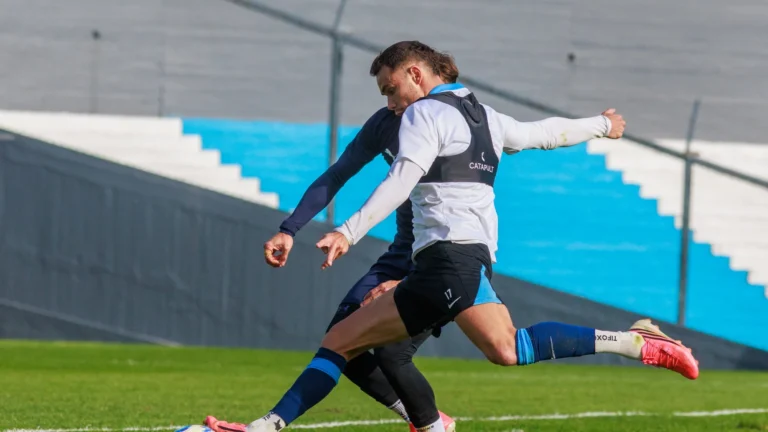Cerro Porteño igualó ante Racing en su primer amistoso en suelo argentino.
