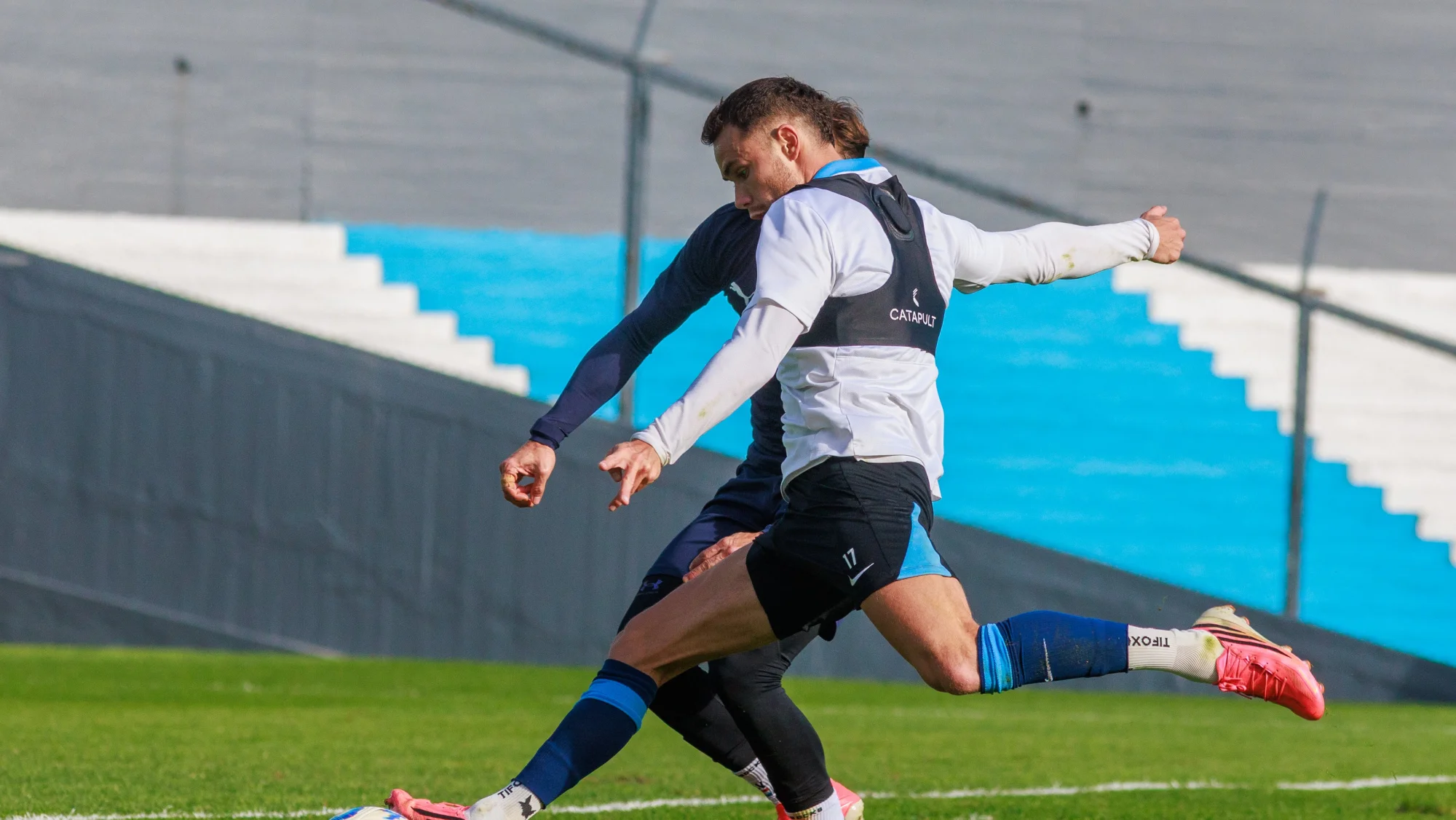 Cerro Porteño igualó ante Racing en su primer amistoso en suelo argentino.
