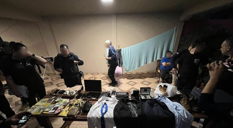 Cinco personas fueron detenidas.
