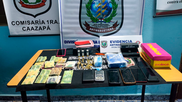 Incautan presunta cocaína, efectivo y teléfonos durante allanamiento en Caazapá