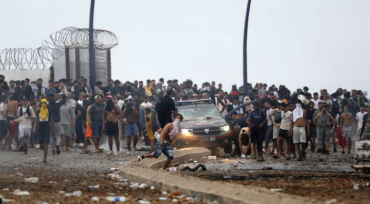 Imagen tomada ayer, viernes 31 de julio, en la frontera. Foto: Abdel Majid BZIOUAT / AFP.