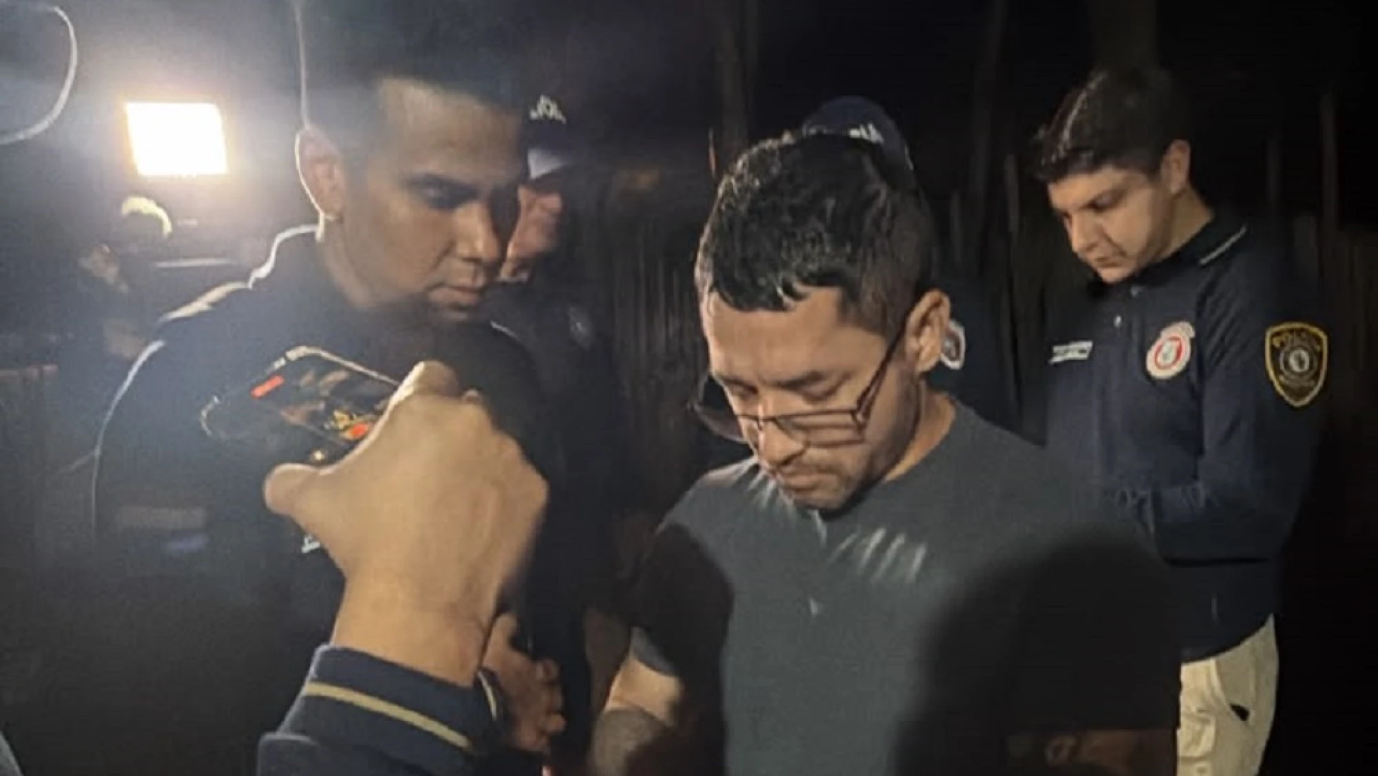 Allanamientos y detenidos en operativo que busca desarticular presunta red de ciberestafas