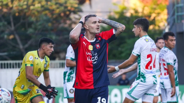 Cerro Porteño choca con Rubio Ñu durante esta tarde.Foto: Gentileza - APF