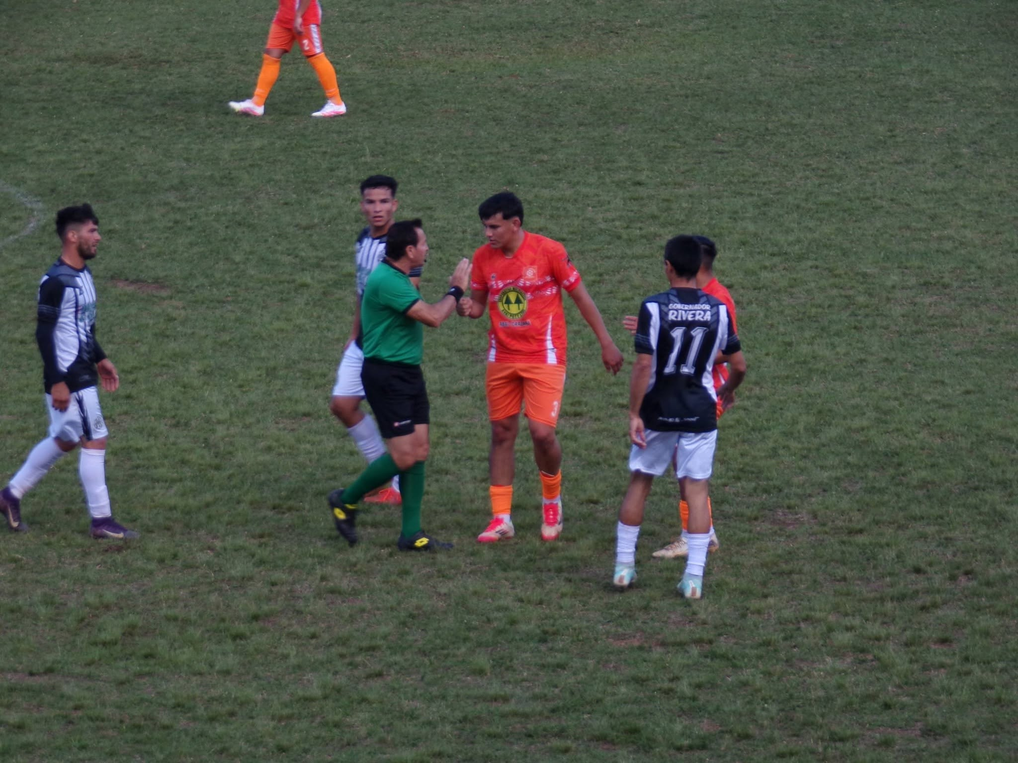 ¡Sobre la hora! Abaiense rescató un empate ante Gobernador Rivera en la semifinal del Interligas