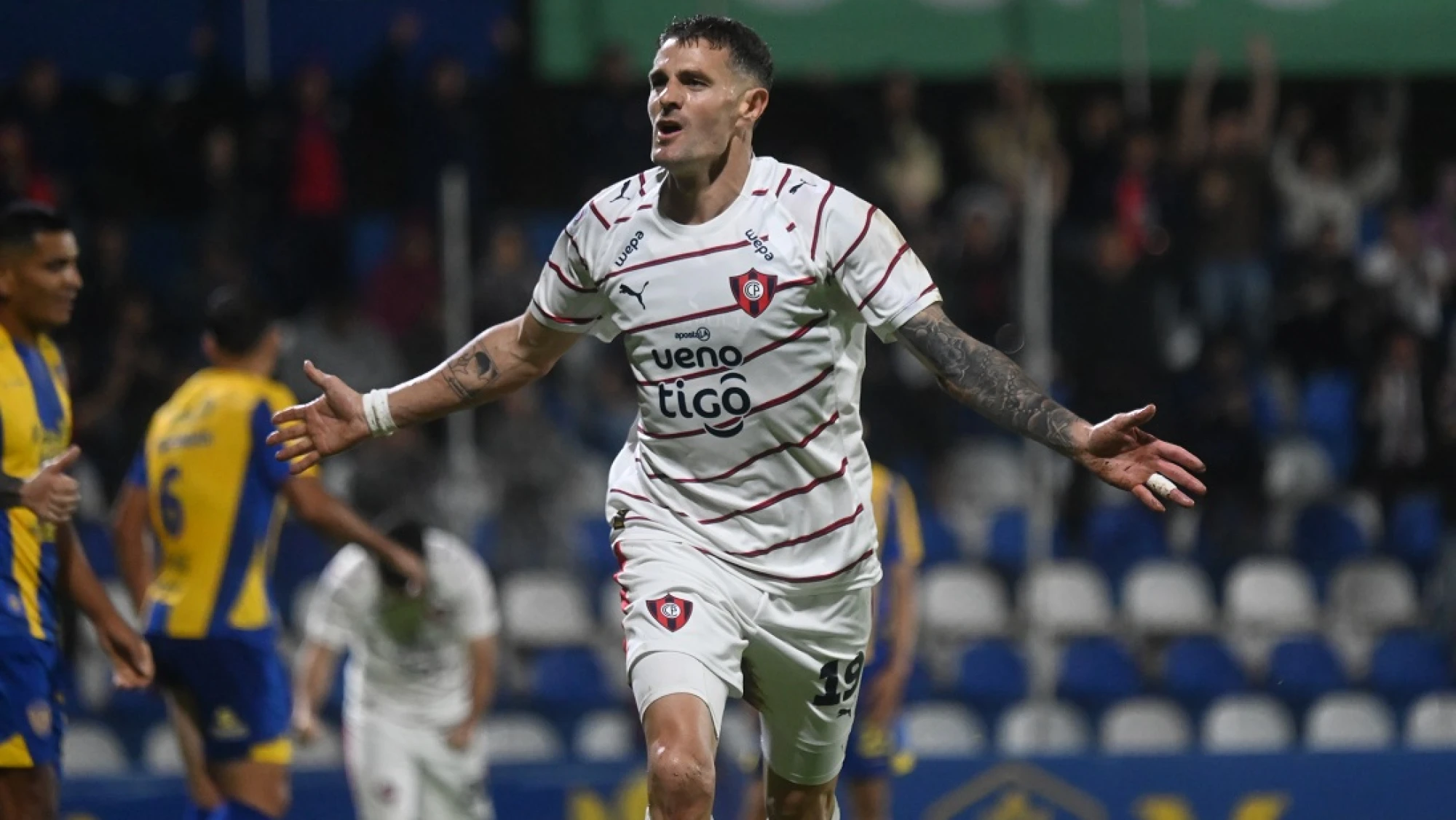 Pablo Vegetti anotó el primer tanto azulgrana.Foto: Renato Delgado - Última Hora.