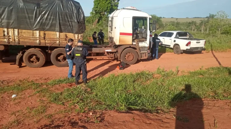 San Pedro: Piratas del asfalto interceptan camión, maniatan al chofer y se llevan mercaderías