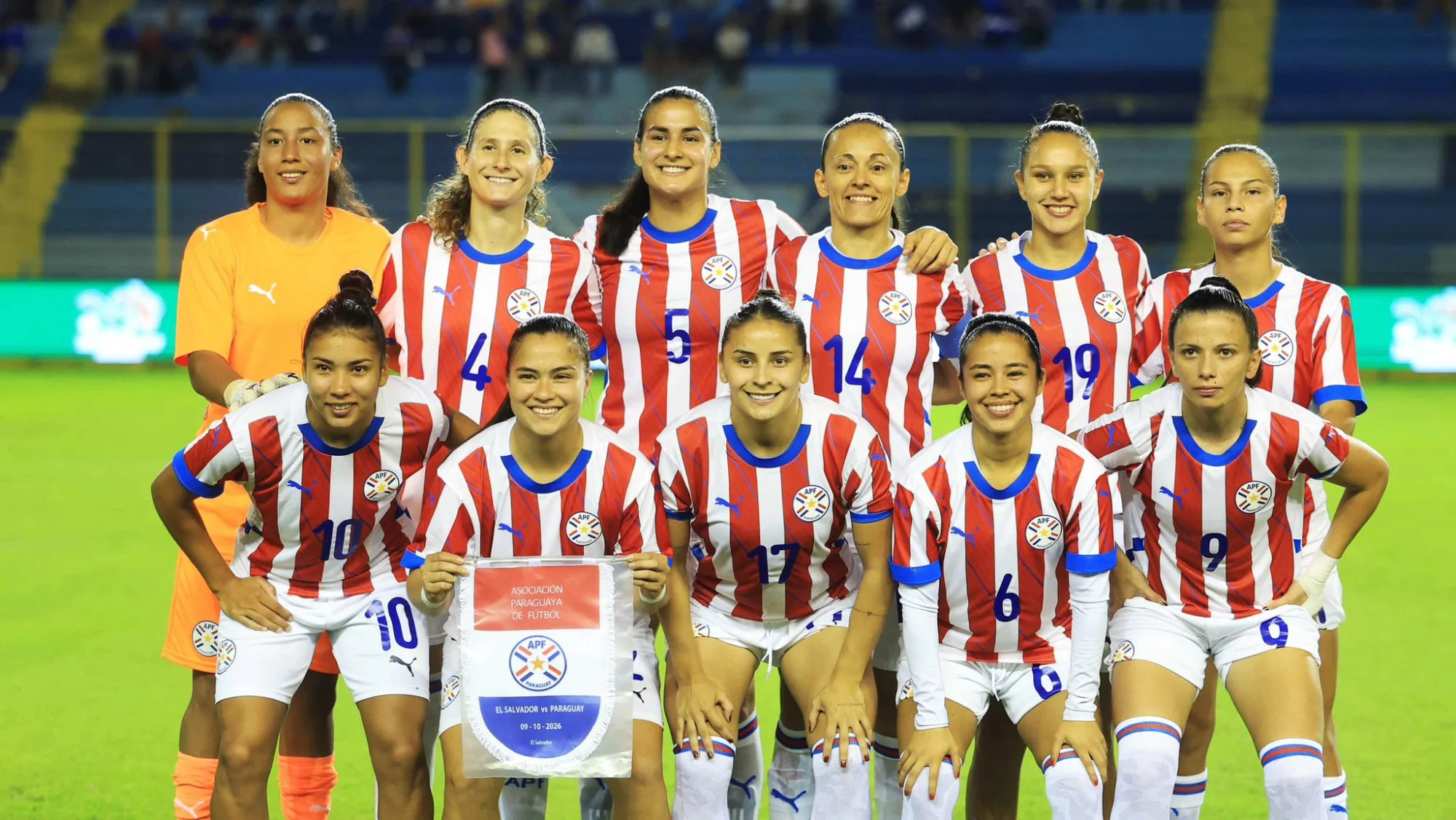 Paraguay golea a El Salvador en fútbol femenino