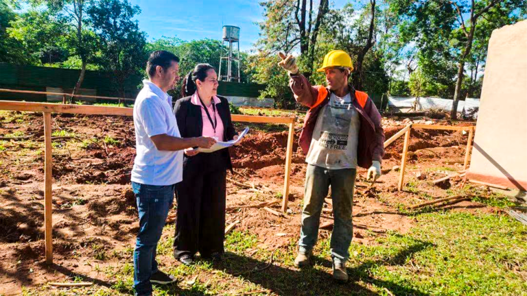 Supervisan avance de la nueva USF de Colonia Riachuelo en Caazapá